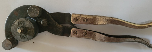 Vintage tools pipe bender - tools,