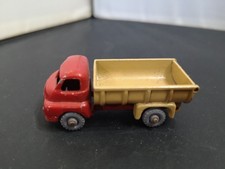 B382-MATCHBOX LESNEY No40A BEDFORD TIPPER TRUCK.