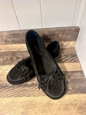 Minnetonka Womens Kilty Suede