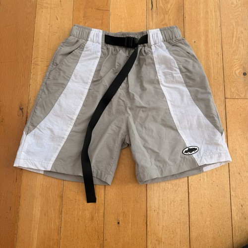 Corteiz white striped shorts - white,