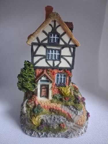 Rose cottage the leonardo - *rose,