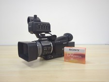 SONY HVR-A1E DIGITAL 1080i MINI DV VIDEO CAMERA PLUS ACCESSORIES