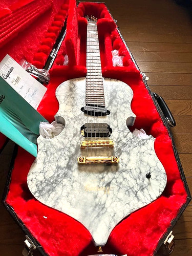 Caparison marcury gackt - caparison,