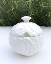 WEDGWOOD BONE CHINA COUNTRYWARE WHITE CABBAGE SUGAR BOWL PRESERVE POT