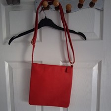 Avon Street Fusion  Coral Red