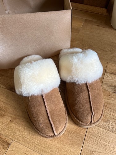 Genuine sheepskin slippers - sheepskin,