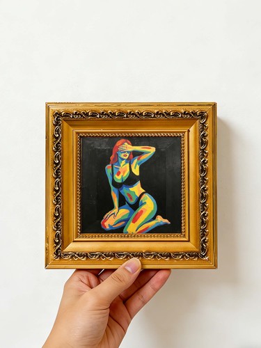 Colorful kneeling lady - colorful,