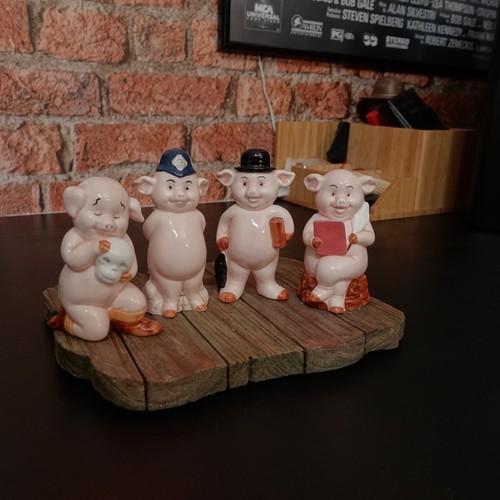 Piggies ceramic figurines