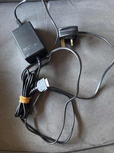 Sepura radio charger - radio,