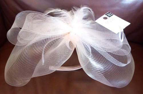 Fascinator brand new blush