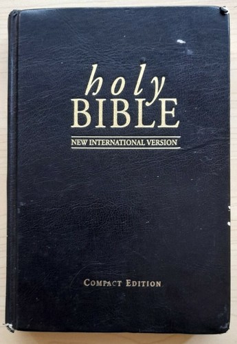 Holy bible new international - new,
