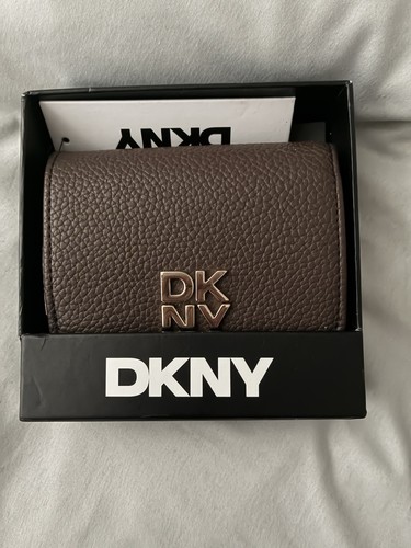 Dkny brown penny - dkny, trifold