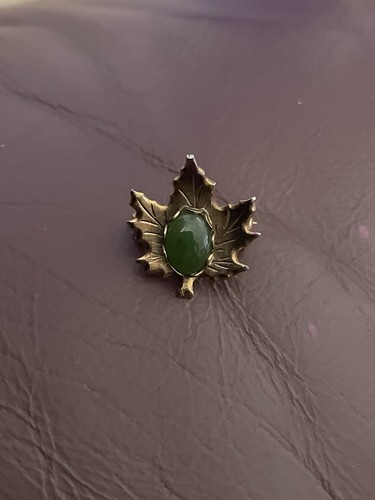 Vintage maple leaf brooch - vintage,