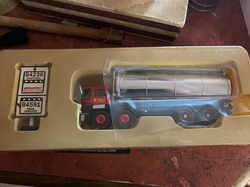Corgi cc11703 guy - corgi,
