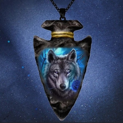 Wolf necklace arrowhead style - necklace,