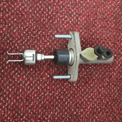 Clutch master cylinder fits - master,