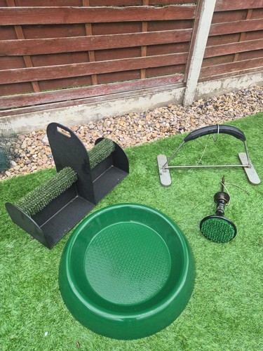 Falconry equipment bath - falconry,