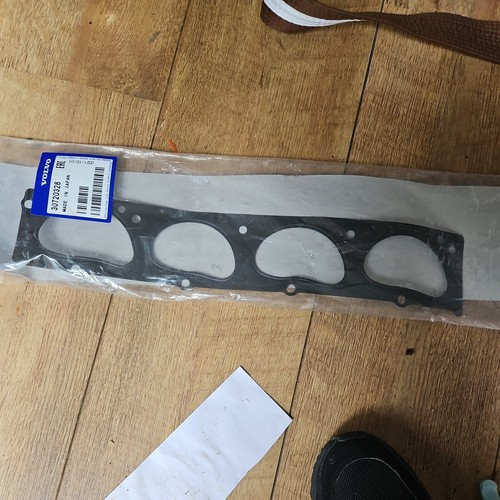 Genuine volvo xc90 v8 - genuine,