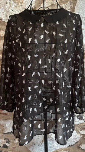 Woman black white cat - m&s,