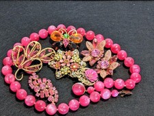 Vintage 7 Pc Jewelry Pinks