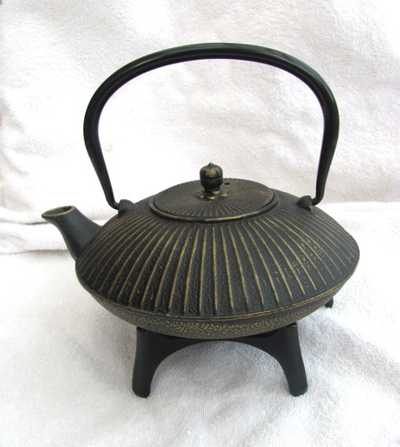 Vintage japanese cast - , iron