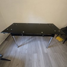 Dinnin Table for 6 People Dining Table with Glass Top Very Heavy Extetable Used