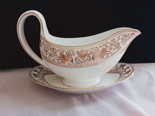 A Wedgwood Gold Florentine