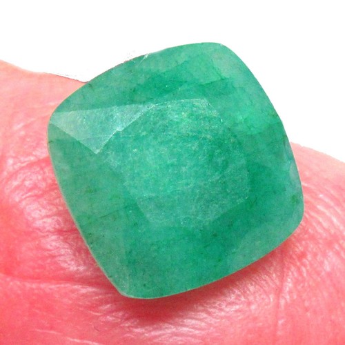 Natural emerald cushion cut - emerald,