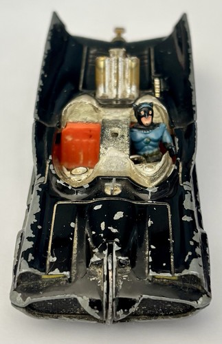 Corgi toys batmobile 267 - corgi,