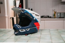 Size  XL  100% Full face DH