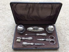 BIRMINGHAM W.J.M&Co MADE 1919 SILVER MANICURE/TOILETRY SET IN ITS ORIGINAL BOX