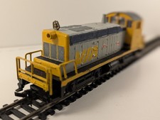 Athearn Switcher – VIA Rail