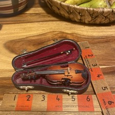 Miniature Violin And Bow 5ins
