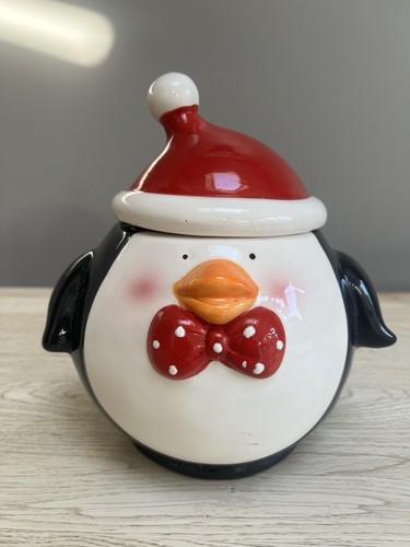 Penguin cookie jar - penguin,