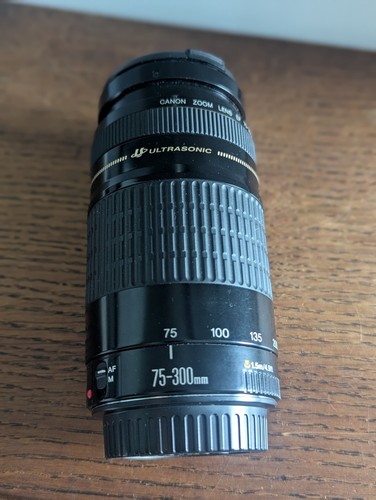 Canon 75 300mm - 5.6,,