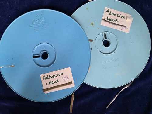 Self adhesive window lead - self,