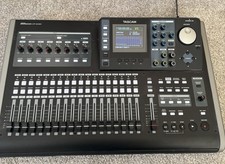 Tascam DP-24SD Portastudio