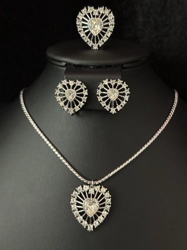 Trifari crystal heart - trifari, heart”