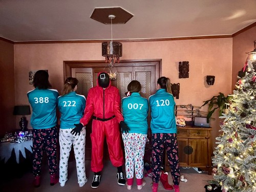 Squid game costumes inc - 5,