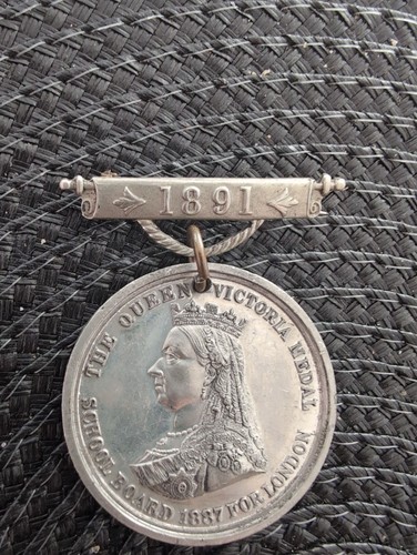 Victoria medal 1981 - medal,