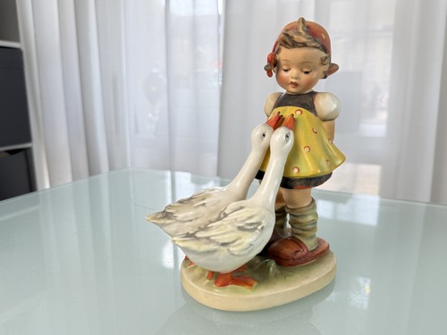 Hummel figurine 2 - hummel,