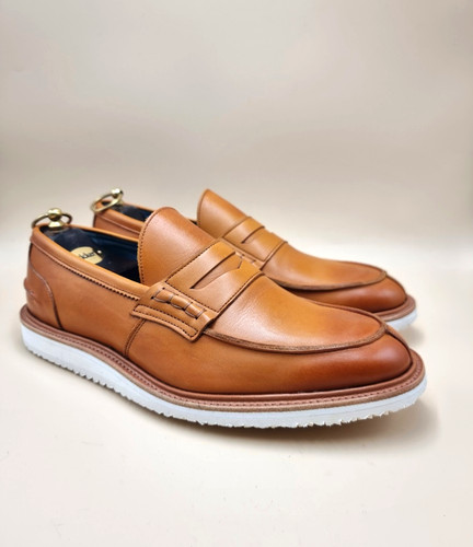Rrp 515 new tricker james - £515,
