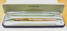 Parker 61 Custom Insignia Fountain Pen. Rolled Gold. Mdm. 14ct nib. Nr. Mint.