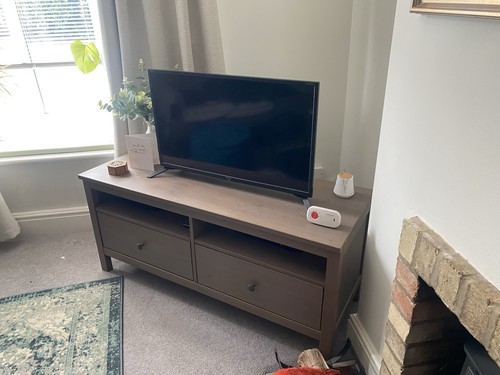 Ikea hemnes bench - tv,