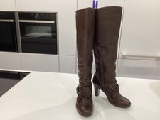 Look brown leather knee high boots heels size 6 39 made in Spain great condition