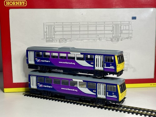 Hornby r3140 class 142 - r3140,