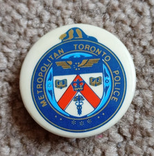 Metropolitan Toronto Police Pin Badge 3cm approx