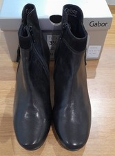 LOVELY PAIR OF LADIES GABOR