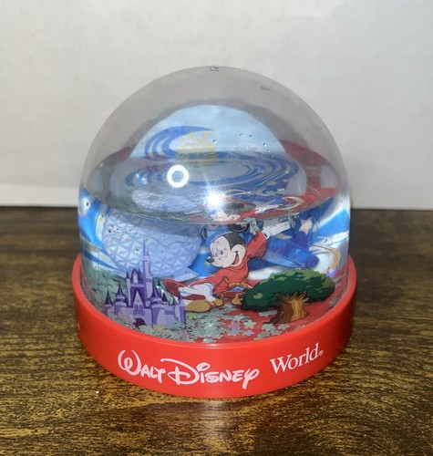 Walt disney world snow globe - walt,