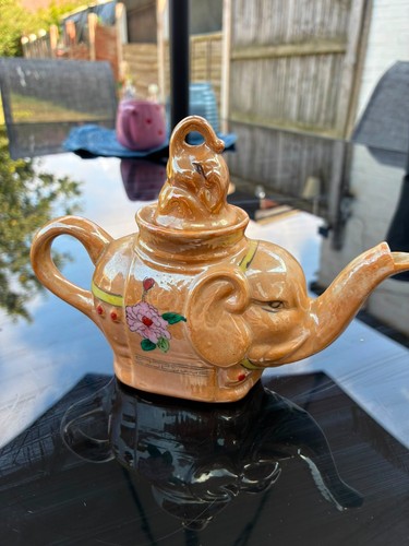 Retro style lusterware - retro-style,